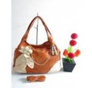 koleksi tas wanita selengkapnya klik link ini http://goo.gl/yTi4qz